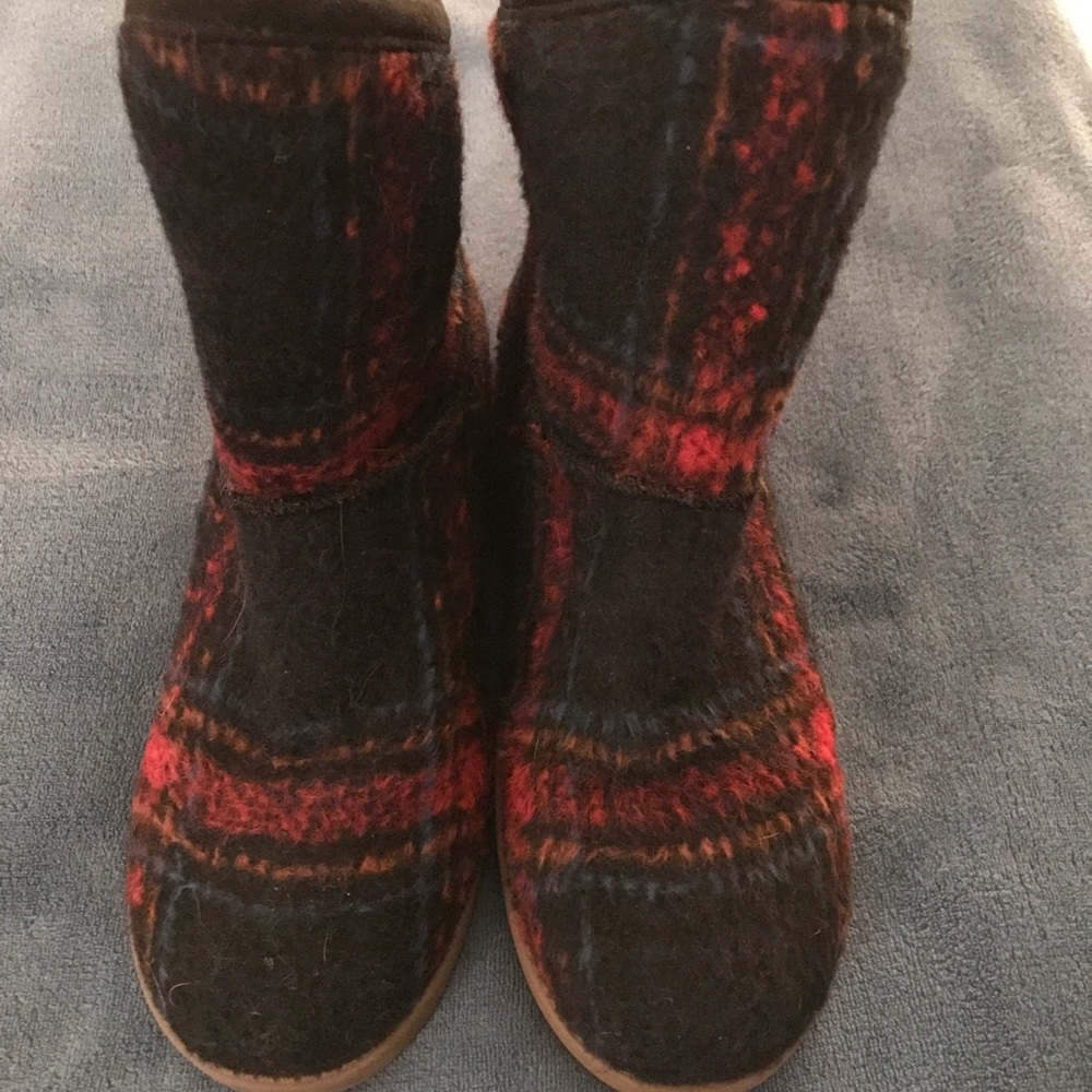Indigo Rd. Comfy Plaid Boots